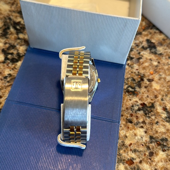 Tissot Gold and Silver PR 100 Vintage - Picture 3 of 5